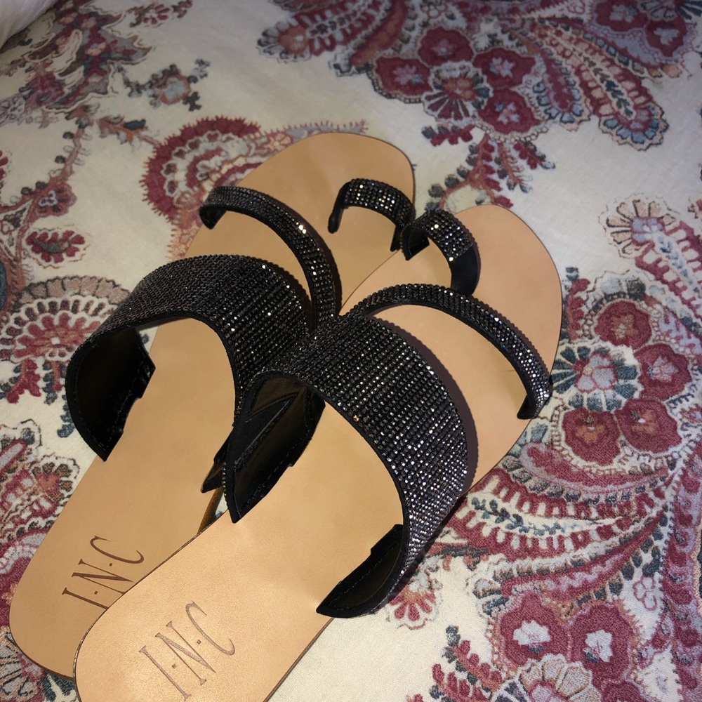 I.N.C. Gianolof pewter crystal sandal
